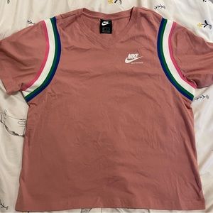 Womens Nike shirt. New without tags. Size XL.
